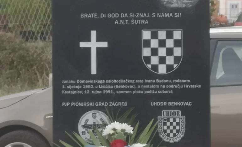  Otkriven je spomenik, u Domovinskom ratu nestalom hrvatskom vitezu Ivanu Budanu