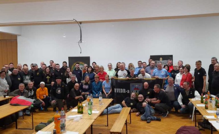  HODOČASNICI Benkovac – Škabrnja